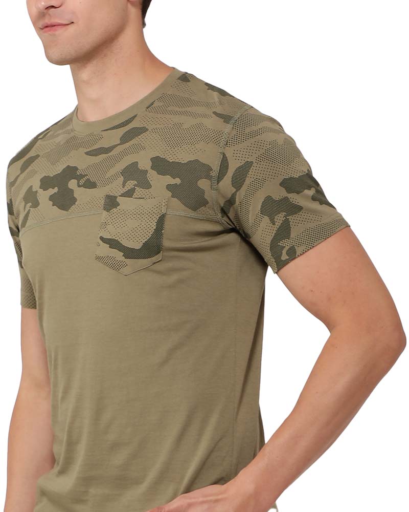 Camou Print Half-Sleeve T-Shirt